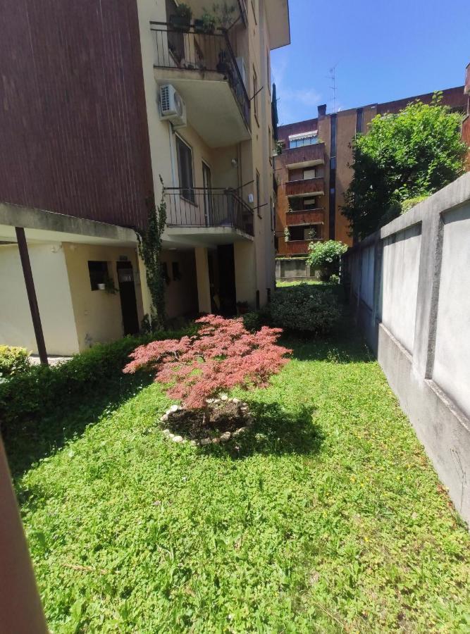 Appartamento C&Y Torelli 1 Novara Zewnętrze zdjęcie